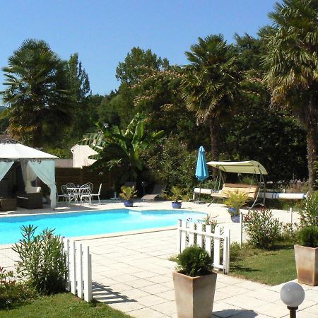 Bed and Breakfast La Caldamente Rieux-de-Pelleport Exterior foto